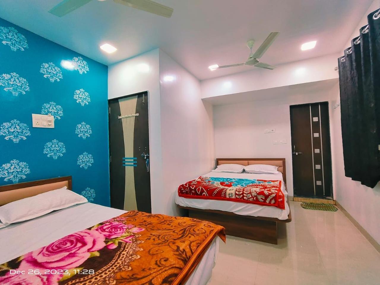 Amrit Guest House Pune Bagian luar foto
